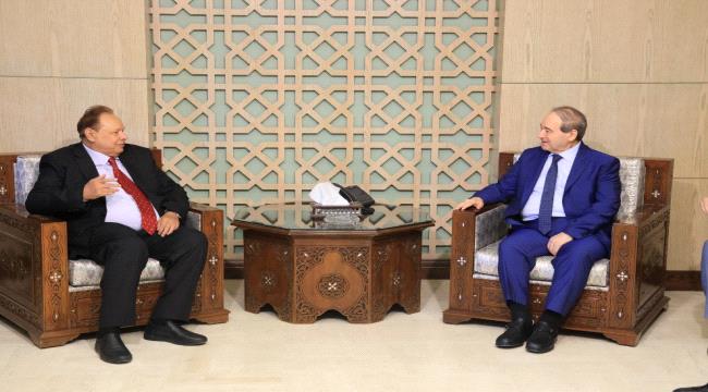 الرئيس  علي ناصر محمد يزور سوريا ...